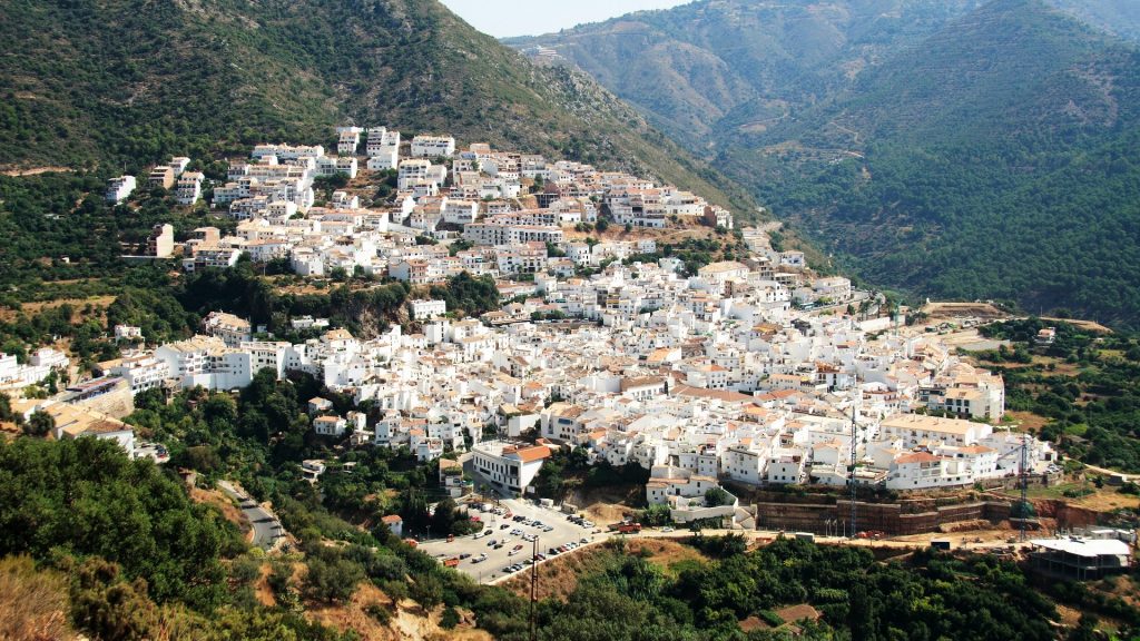 Los Famosos Pueblos Blancos de Andalucía - Inmobiliaria Marbella Unique Properties